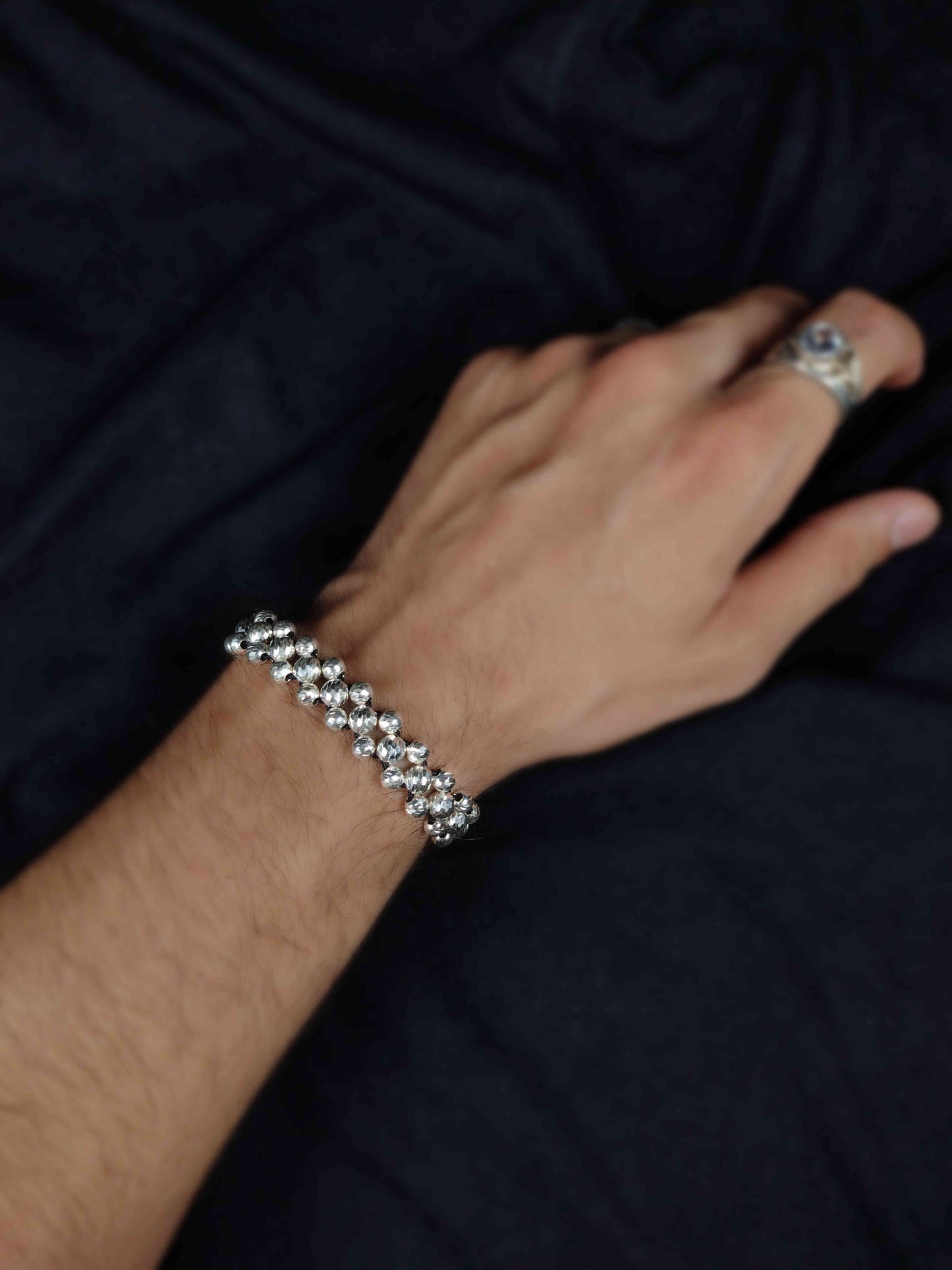 Pulsera tejida full balines (Triple carril)