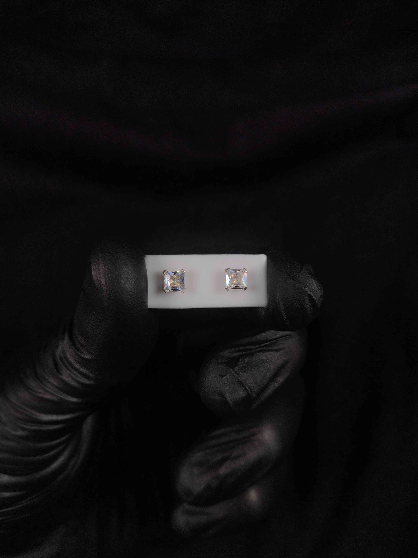 Topo con circon cuadrado