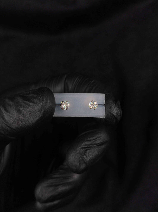 Topo con circon redondo