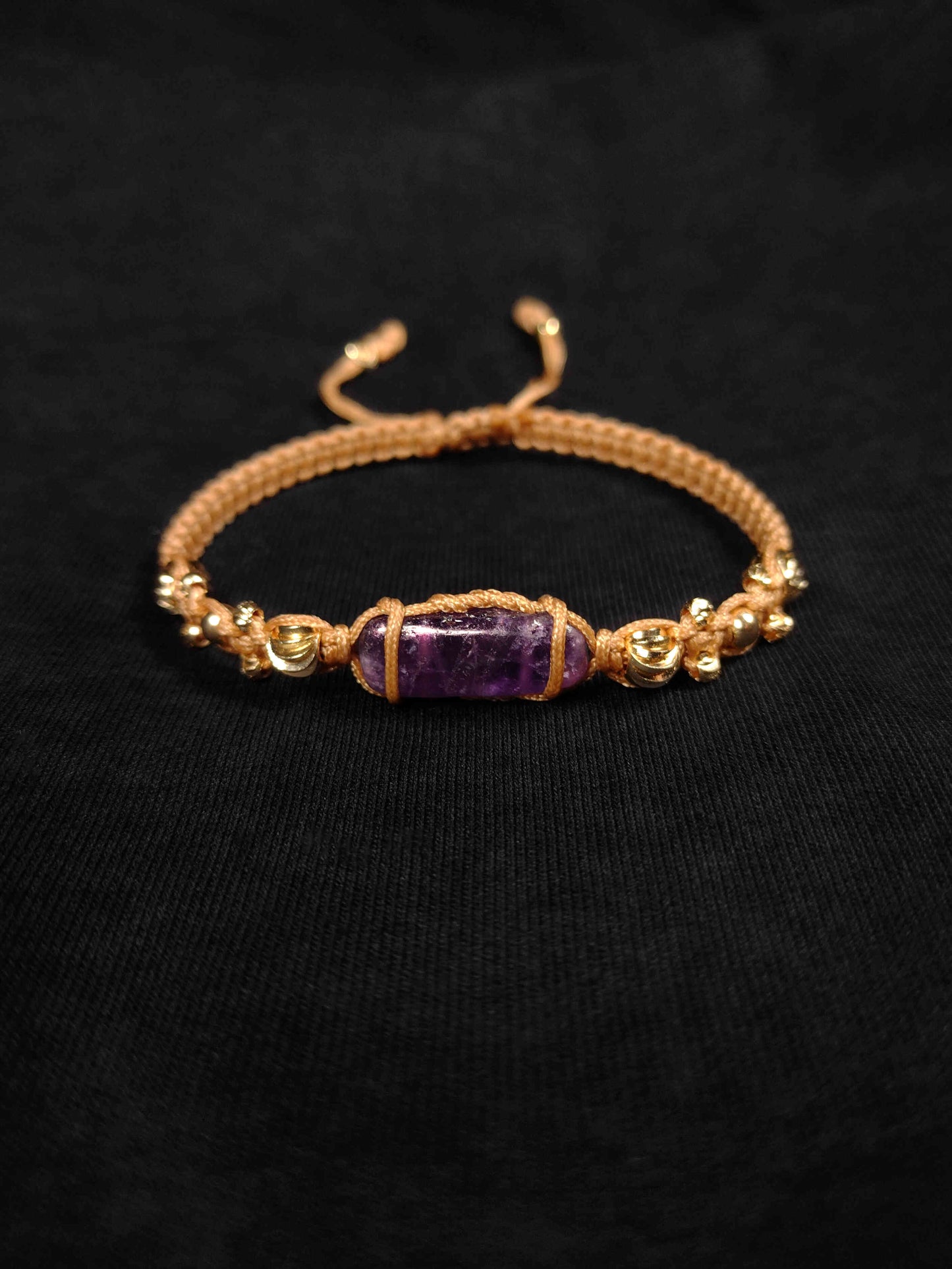 Pulsera tejida con Amatista